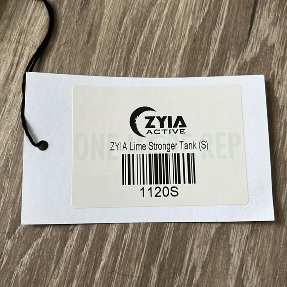 NWT Zyia crop tank/S - Picture 2 of 2